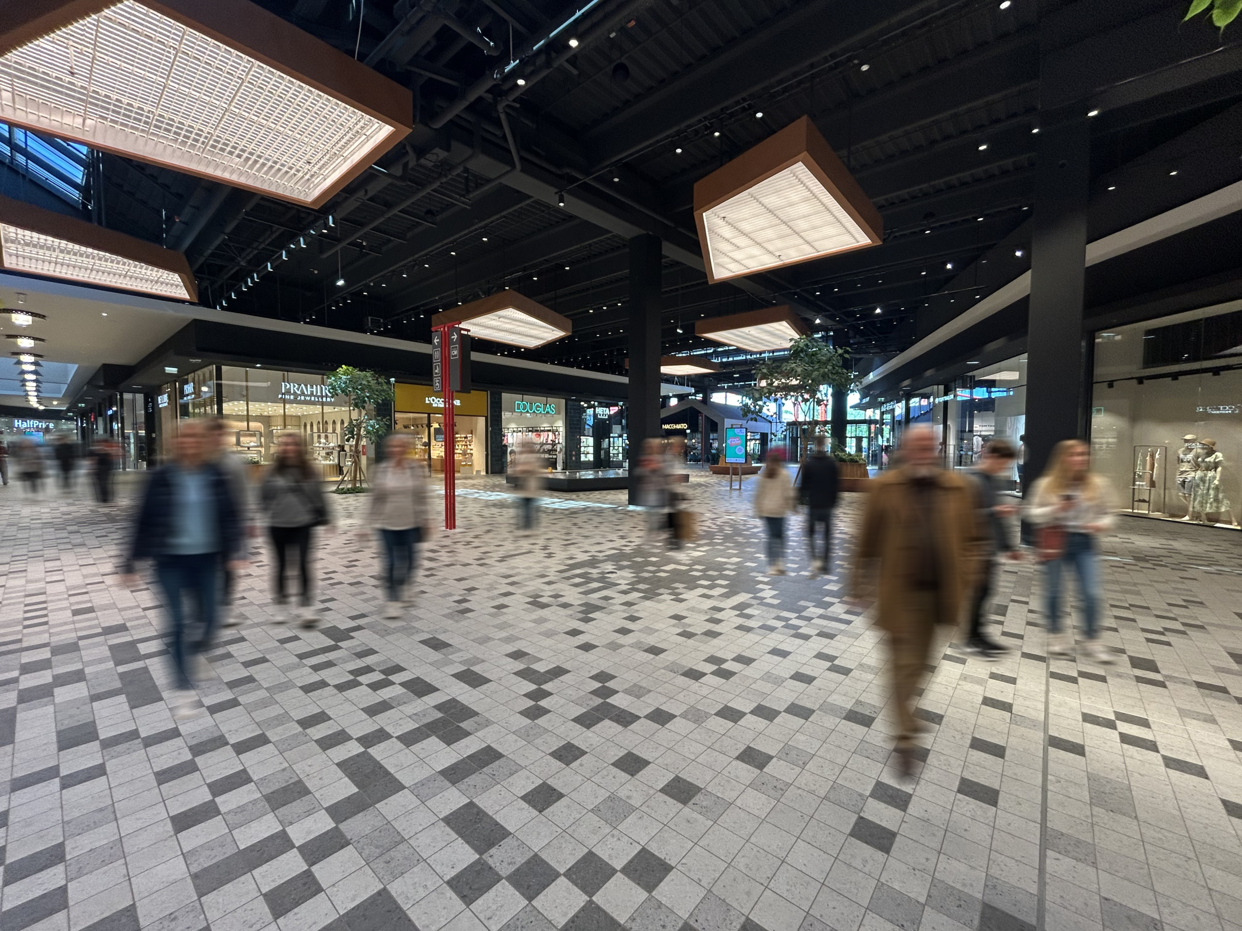 Završena velika transformacija KING CROSS-a: Stigli novi gastro koncepti, trgovine i sadržaji